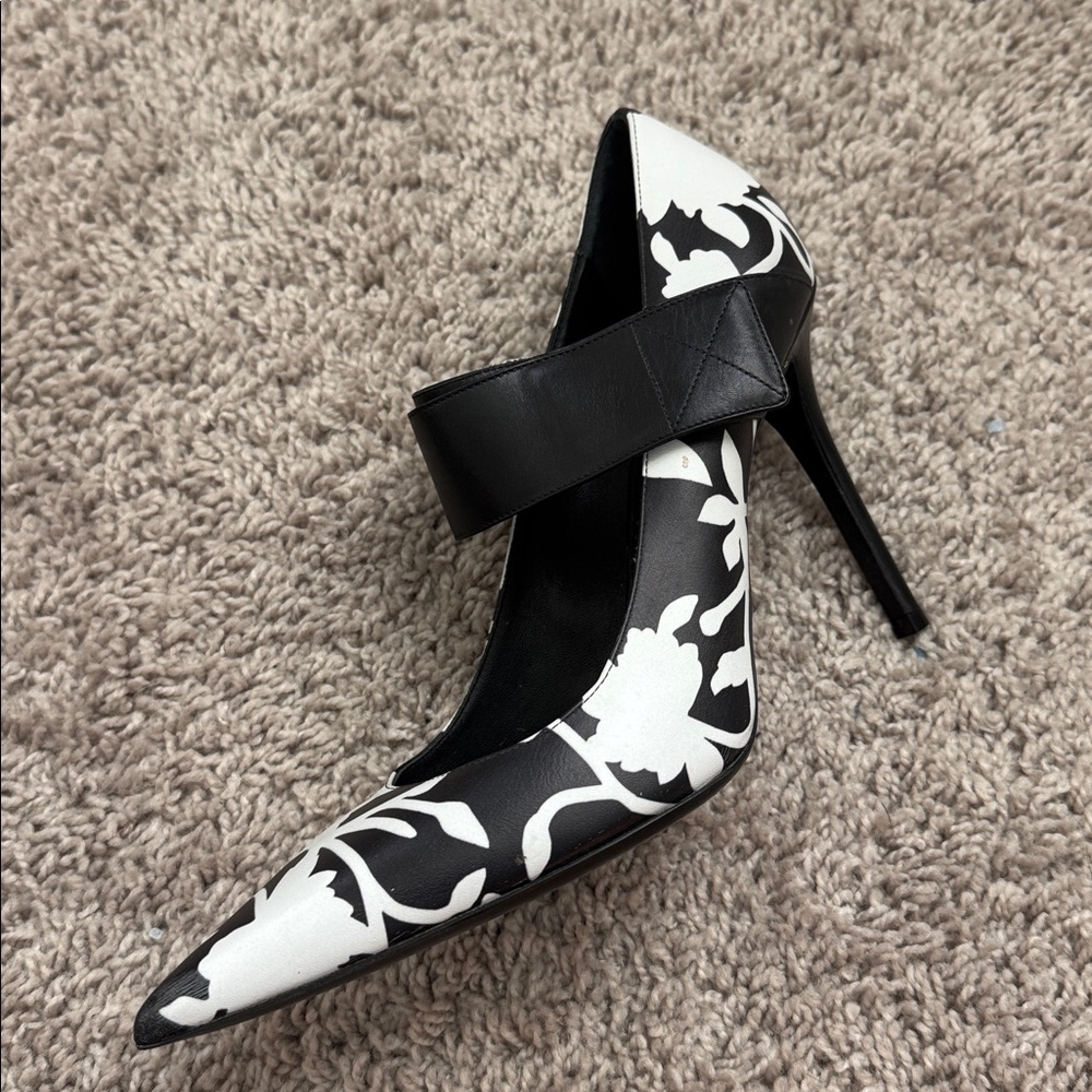 Michael Kors collection black/white heels size 37 1/2 - Picture 11 of 12